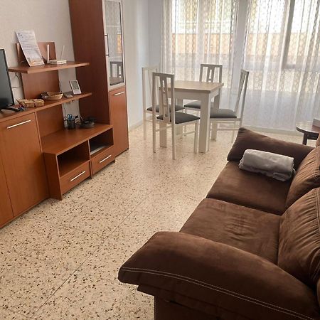 Uroczy Apartament Przy Playa De Los Locos 托雷维耶哈 外观 照片