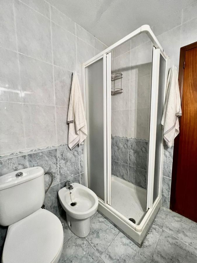 Uroczy Apartament Przy Playa De Los Locos 托雷维耶哈 外观 照片