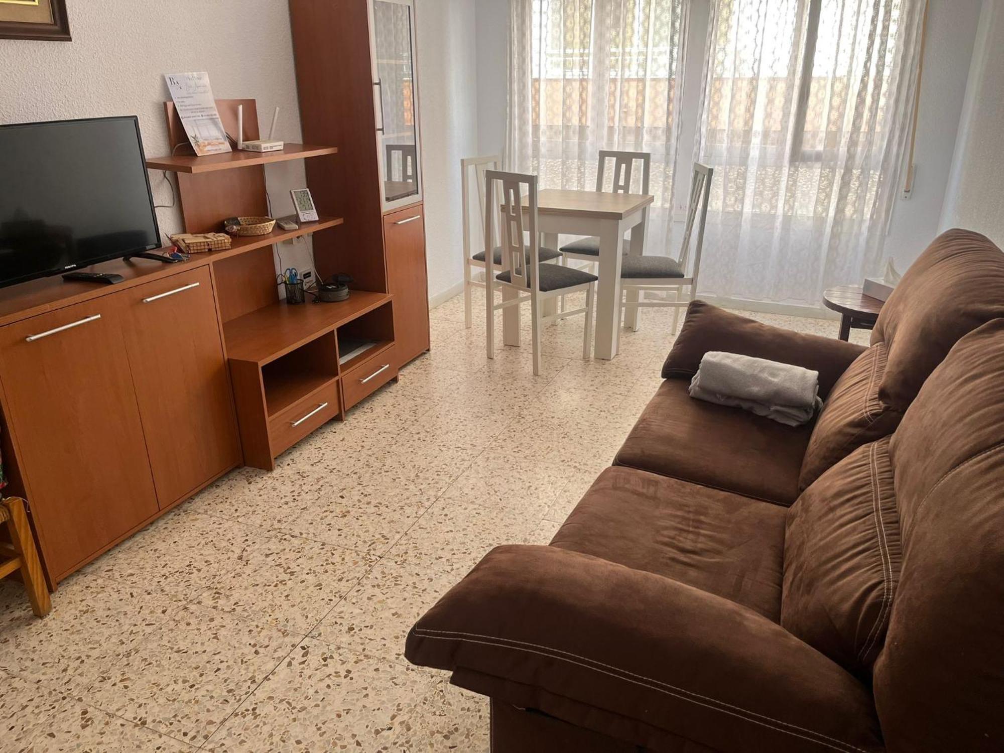 Uroczy Apartament Przy Playa De Los Locos 托雷维耶哈 外观 照片