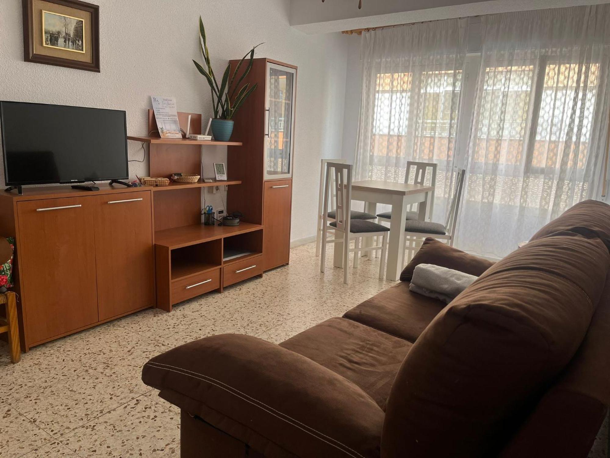 Uroczy Apartament Przy Playa De Los Locos 托雷维耶哈 外观 照片
